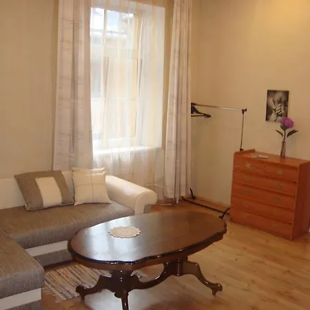 Apartamento Old New Building With Parking Riga