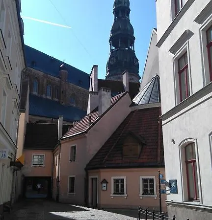 Old New Building With Parking Apartamento Riga
