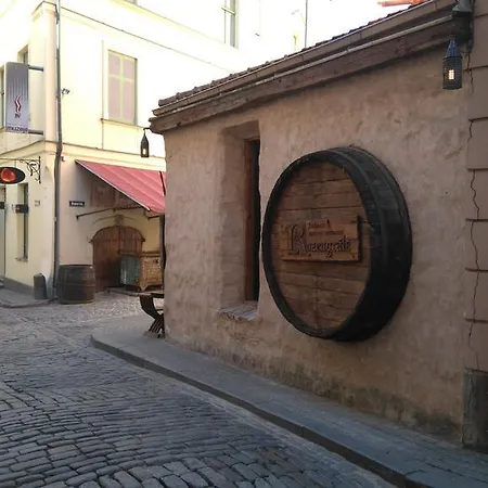Old New Building With Parking Apartamento Riga